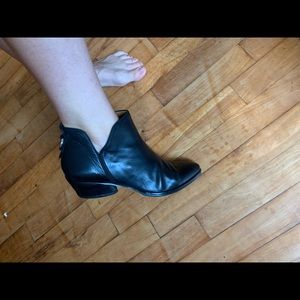 BRAND NEW Franco Sarto booties